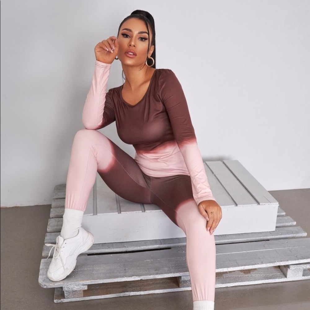 Ombre Scoop Neck Tee & Leggings Set
